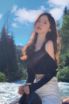 龚玥菲潘金莲